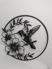 Nástěnná Dekorace (Wall Art) – "Kolibřík s Květinami"